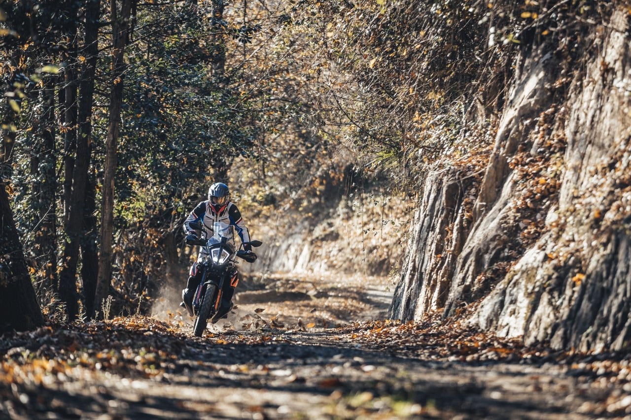 KTM 890 Adventure: crossover senza limiti